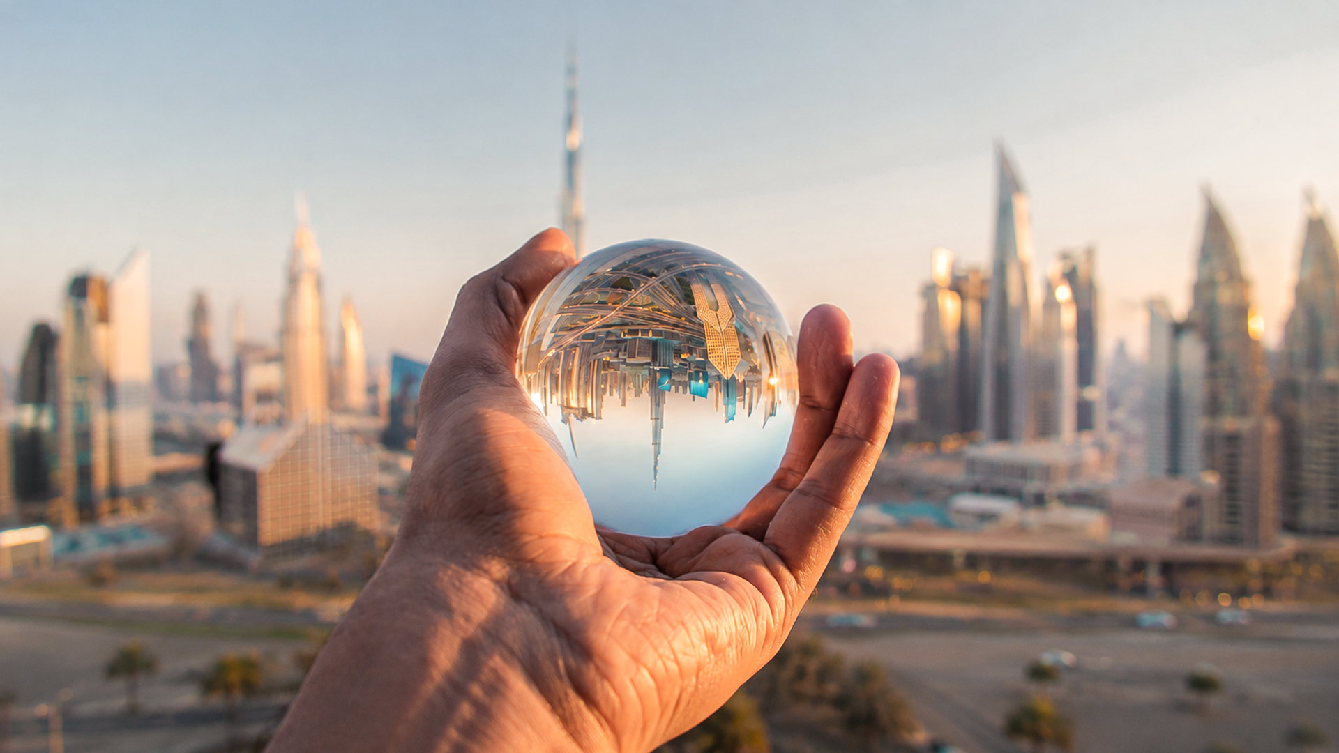 Mainland vs Free Zone Business Setup: Which One Saves More Money?